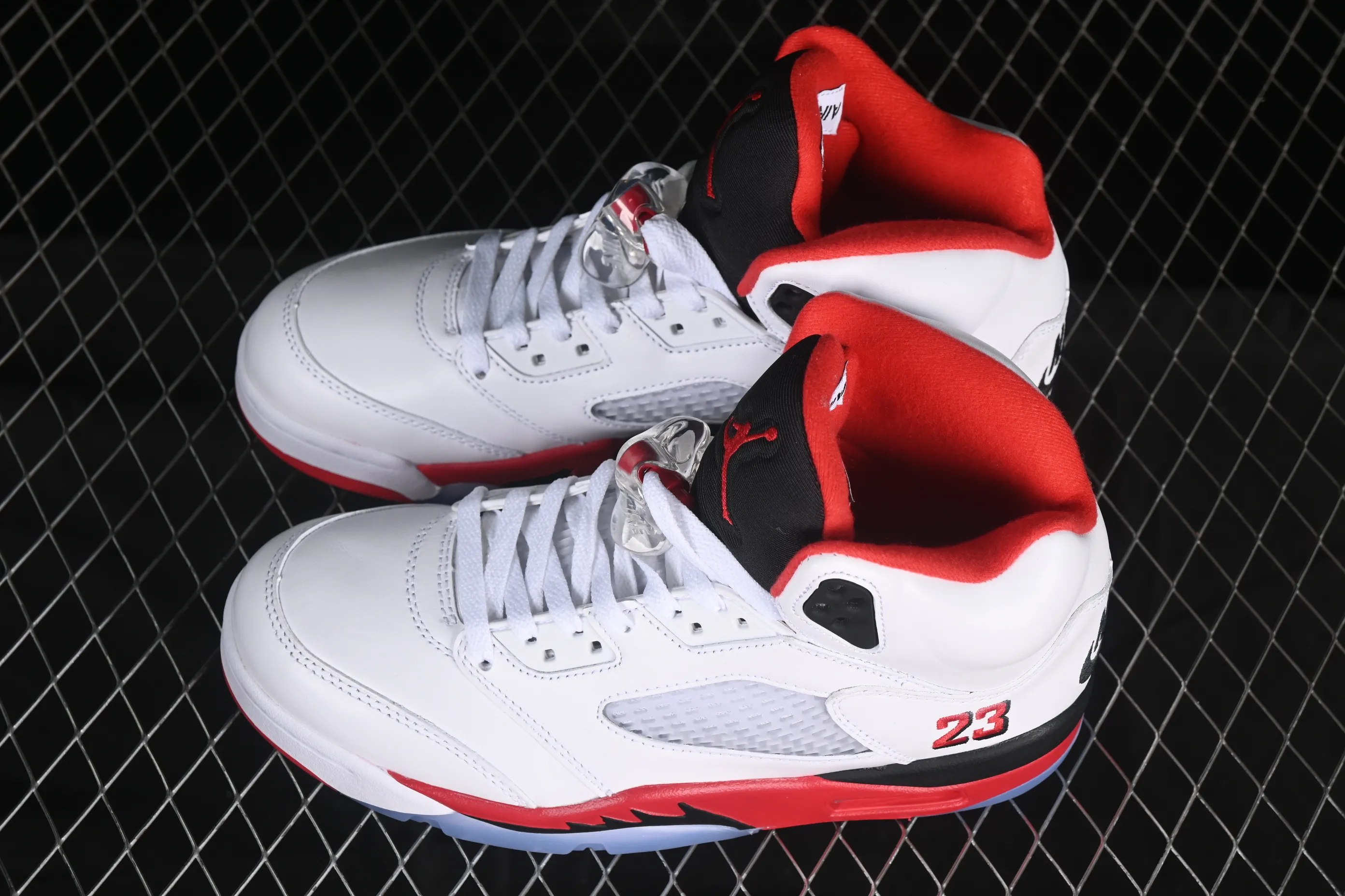 All categories Air Jordan Jordan series basketball shoes Air Jordan 5 L version Air Jordan 5 Retro "Fire Red Black Tongue" AJ5 Joe 5 Rukawa Maple Flame Red first layer basketball shoes HQ7978-101